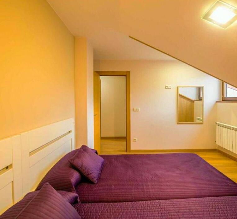 Apartamentos Camparina リャネス エクステリア 写真